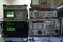 無(wú)線(xiàn)電愛(ài)好者實(shí)驗(yàn)室 儀器儀表集中營(yíng)，探索無(wú)線(xiàn)世界的秘密武器